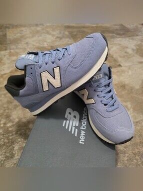 New Balance 574 Unisex Lifestyle Sneaker W7 M5.5